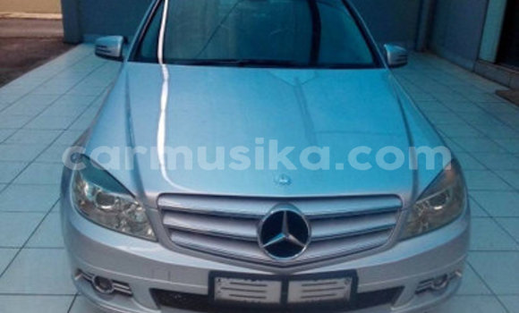 Nunua Ilio tumika Mercedes‒Benz C–Class Fedha Gari ndani ya Bulawayo nchini Bulawayo Nunua Ilio tumika Mercedes‒Benz C–Class Fedha Gari ndani ya Bulawayo nchini Bulawayo