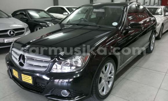 Tenga Tsaru Mercedes‒Benz C–Class Nhema Mota in Beitbridge in Matabeleland South Tenga Tsaru Mercedes‒Benz C–Class Nhema Mota in Beitbridge in Matabeleland South