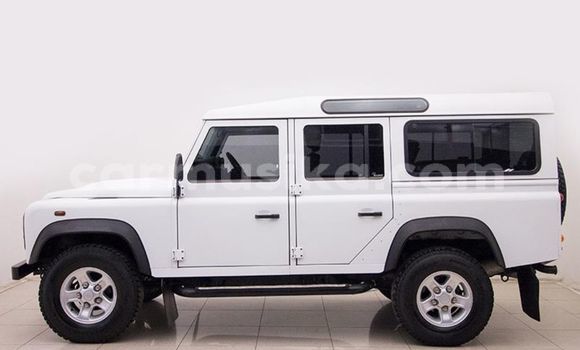 Tenga Tsaru Land Rover Defender Chena Mota in Beitbridge in Matabeleland South Tenga Tsaru Land Rover Defender Chena Mota in Beitbridge in Matabeleland South