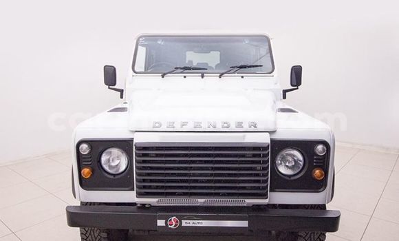 Tenga Tsaru Land Rover Defender Chena Mota in Beitbridge in Matabeleland South Tenga Tsaru Land Rover Defender Chena Mota in Beitbridge in Matabeleland South