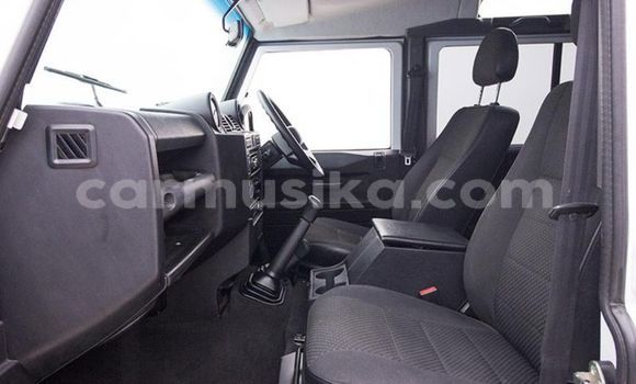 Tenga Tsaru Land Rover Defender Chena Mota in Beitbridge in Matabeleland South Tenga Tsaru Land Rover Defender Chena Mota in Beitbridge in Matabeleland South