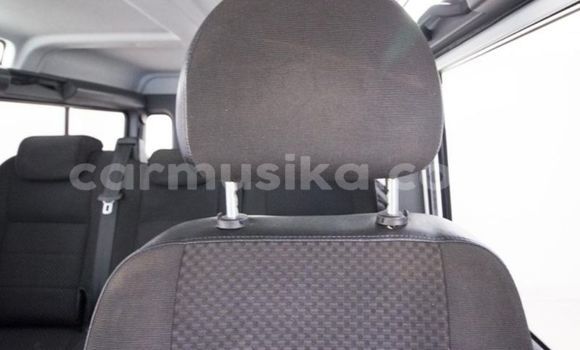 Tenga Tsaru Land Rover Defender Chena Mota in Beitbridge in Matabeleland South Tenga Tsaru Land Rover Defender Chena Mota in Beitbridge in Matabeleland South