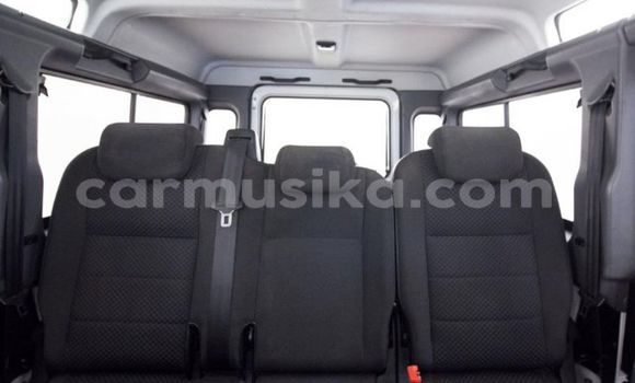 Tenga Tsaru Land Rover Defender Chena Mota in Beitbridge in Matabeleland South Tenga Tsaru Land Rover Defender Chena Mota in Beitbridge in Matabeleland South