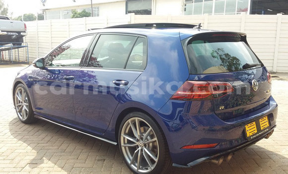 Buy Used Volkswagen Golf R Blue Car in Beitbridge in Matabeleland South Buy Used Volkswagen Golf R Blue Car in Beitbridge in Matabeleland South
