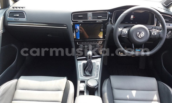 Buy Used Volkswagen Golf R Blue Car in Beitbridge in Matabeleland South Buy Used Volkswagen Golf R Blue Car in Beitbridge in Matabeleland South