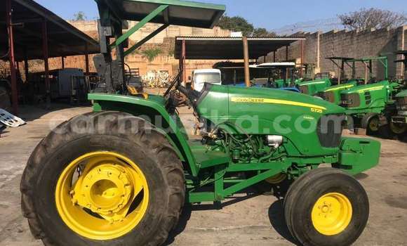Acheter Occasion Utilitaire Caterpillar 120 Vert à Harare, Harare Acheter Occasion Utilitaire Caterpillar 120 Vert à Harare, Harare