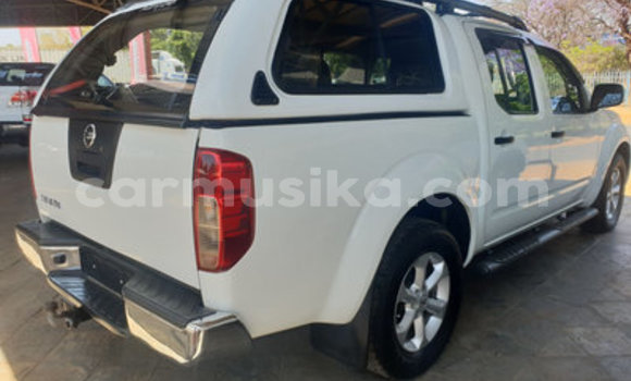 Acheter Occasion Voiture Nissan Navara Blanc à Bulawayo, Bulawayo Acheter Occasion Voiture Nissan Navara Blanc à Bulawayo, Bulawayo