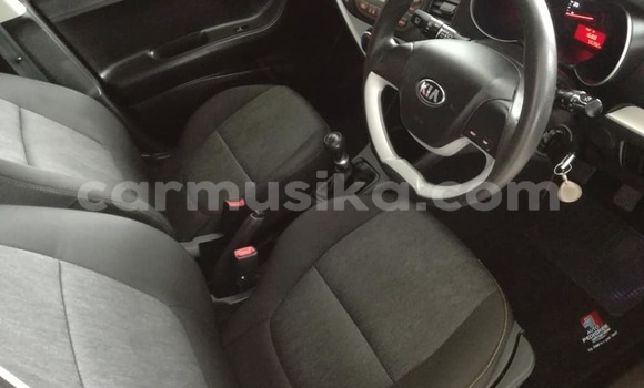 Nunua Ilio tumika Kia Picanto Nyekundu Gari ndani ya Beitbridge nchini Matabeleland Kusini Nunua Ilio tumika Kia Picanto Nyekundu Gari ndani ya Beitbridge nchini Matabeleland Kusini