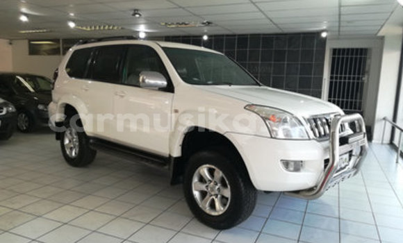 Tenga Tsaru Toyota Land Cruiser Prado Chena Mota in Bulawayo in Bulawayo Tenga Tsaru Toyota Land Cruiser Prado Chena Mota in Bulawayo in Bulawayo