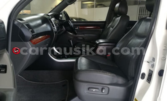 Tenga Tsaru Toyota Land Cruiser Prado Chena Mota in Bulawayo in Bulawayo Tenga Tsaru Toyota Land Cruiser Prado Chena Mota in Bulawayo in Bulawayo