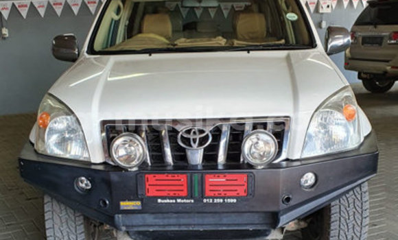 Acheter Occasion Voiture Toyota Land Cruiser Prado Blanc à Bulawayo, Bulawayo Acheter Occasion Voiture Toyota Land Cruiser Prado Blanc à Bulawayo, Bulawayo