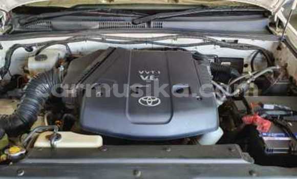 Acheter Occasion Voiture Toyota Land Cruiser Prado Blanc à Bulawayo, Bulawayo Acheter Occasion Voiture Toyota Land Cruiser Prado Blanc à Bulawayo, Bulawayo