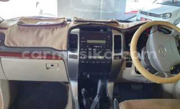 Acheter Occasion Voiture Toyota Land Cruiser Prado Blanc à Bulawayo, Bulawayo Acheter Occasion Voiture Toyota Land Cruiser Prado Blanc à Bulawayo, Bulawayo