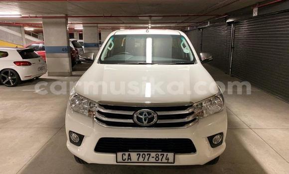Acheter Occasion Voiture Toyota Hilux Blanc à Bulawayo, Bulawayo Acheter Occasion Voiture Toyota Hilux Blanc à Bulawayo, Bulawayo