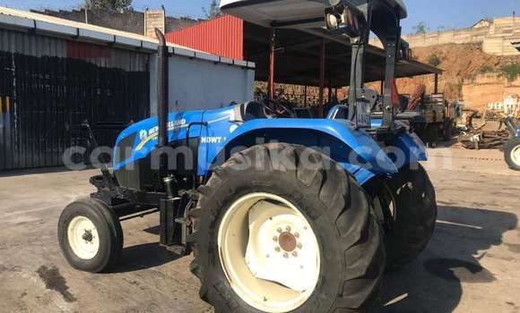 Acheter Occasion Utilitaire Caterpillar 120 Bleu à Harare, Harare Acheter Occasion Utilitaire Caterpillar 120 Bleu à Harare, Harare