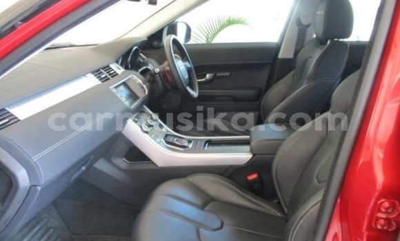 Nunua Ilio tumika Land Rover Range Rover Evoque Nyekundu Gari ndani ya Harare nchini Harare