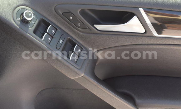 Buy Used Volkswagen Golf GTI White Car in Beitbridge in Matabeleland South Buy Used Volkswagen Golf GTI White Car in Beitbridge in Matabeleland South