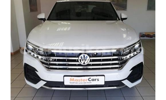 Nunua Ilio tumika Volkswagen Tiguan Nyeupe Gari ndani ya Beitbridge nchini Matabeleland Kusini Nunua Ilio tumika Volkswagen Tiguan Nyeupe Gari ndani ya Beitbridge nchini Matabeleland Kusini