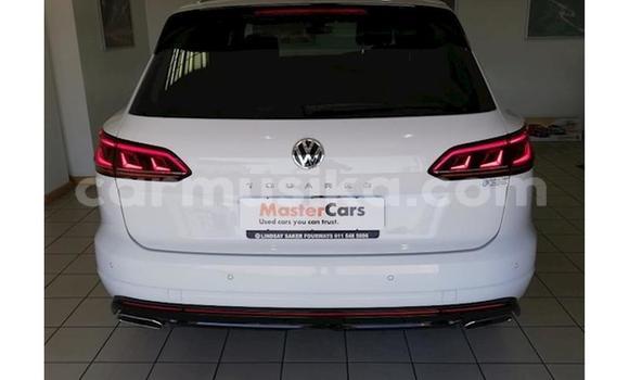 Nunua Ilio tumika Volkswagen Tiguan Nyeupe Gari ndani ya Beitbridge nchini Matabeleland Kusini Nunua Ilio tumika Volkswagen Tiguan Nyeupe Gari ndani ya Beitbridge nchini Matabeleland Kusini