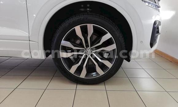 Nunua Ilio tumika Volkswagen Tiguan Nyeupe Gari ndani ya Beitbridge nchini Matabeleland Kusini Nunua Ilio tumika Volkswagen Tiguan Nyeupe Gari ndani ya Beitbridge nchini Matabeleland Kusini