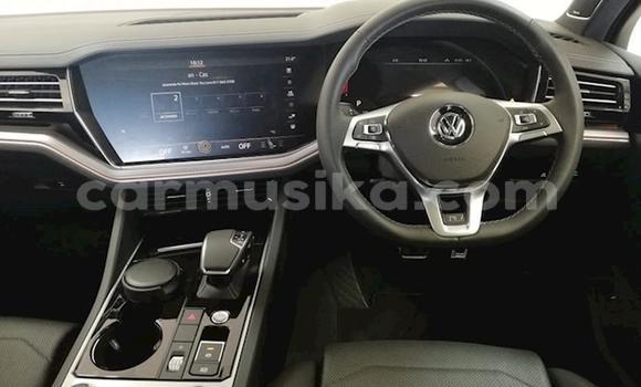 Nunua Ilio tumika Volkswagen Tiguan Nyeupe Gari ndani ya Beitbridge nchini Matabeleland Kusini Nunua Ilio tumika Volkswagen Tiguan Nyeupe Gari ndani ya Beitbridge nchini Matabeleland Kusini