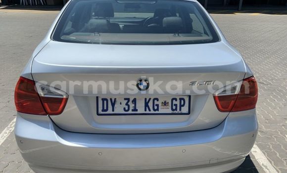 Tenga Tsaru BMW 3–Series Sirivha Mota in Beitbridge in Matabeleland South Tenga Tsaru BMW 3–Series Sirivha Mota in Beitbridge in Matabeleland South