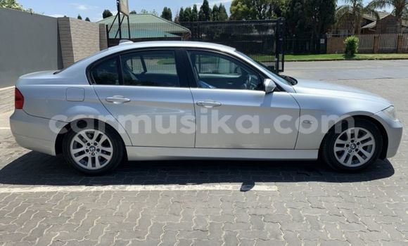 Tenga Tsaru BMW 3–Series Sirivha Mota in Beitbridge in Matabeleland South Tenga Tsaru BMW 3–Series Sirivha Mota in Beitbridge in Matabeleland South