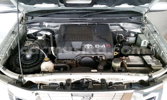 Tenga Tsaru Toyota Hilux Sirivha Mota in Beitbridge in Matabeleland South Tenga Tsaru Toyota Hilux Sirivha Mota in Beitbridge in Matabeleland South