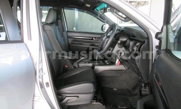 Tenga Tsaru Toyota Hilux Sirivha Mota in Beitbridge in Matabeleland South Tenga Tsaru Toyota Hilux Sirivha Mota in Beitbridge in Matabeleland South