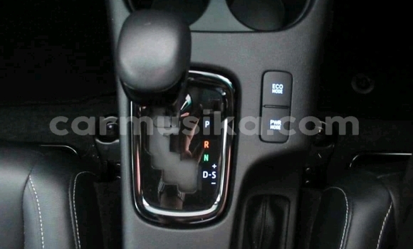 Tenga Tsaru Toyota Hilux Sirivha Mota in Beitbridge in Matabeleland South Tenga Tsaru Toyota Hilux Sirivha Mota in Beitbridge in Matabeleland South