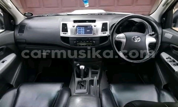 Tenga Tsaru Toyota Hilux Chena Mota in Beitbridge in Matabeleland South Tenga Tsaru Toyota Hilux Chena Mota in Beitbridge in Matabeleland South