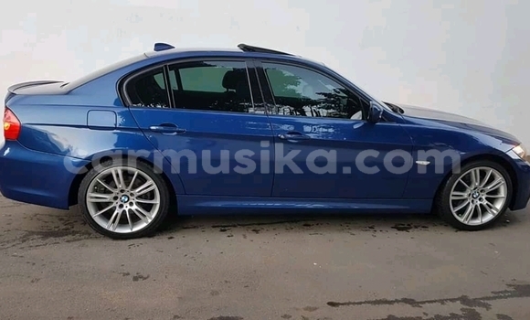 Tenga Tsaru BMW 3–Series Bhuruu Mota in Beitbridge in Matabeleland South Tenga Tsaru BMW 3–Series Bhuruu Mota in Beitbridge in Matabeleland South