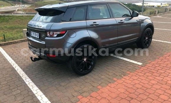Nunua Ilio tumika Land Rover Range Rover Fedha Gari ndani ya Beitbridge nchini Matabeleland Kusini Nunua Ilio tumika Land Rover Range Rover Fedha Gari ndani ya Beitbridge nchini Matabeleland Kusini