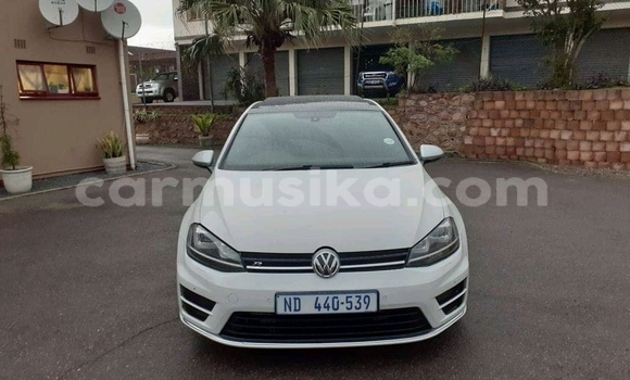Tenga Tsaru Volkswagen Golf R Chena Mota in Beitbridge in Matabeleland South Tenga Tsaru Volkswagen Golf R Chena Mota in Beitbridge in Matabeleland South