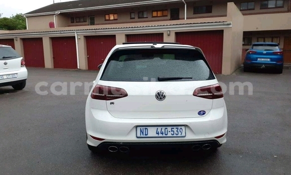 Tenga Tsaru Volkswagen Golf R Chena Mota in Beitbridge in Matabeleland South Tenga Tsaru Volkswagen Golf R Chena Mota in Beitbridge in Matabeleland South