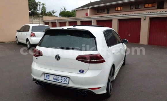 Tenga Tsaru Volkswagen Golf R Chena Mota in Beitbridge in Matabeleland South Tenga Tsaru Volkswagen Golf R Chena Mota in Beitbridge in Matabeleland South