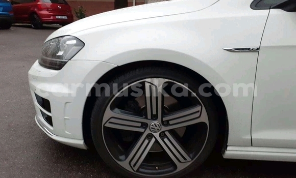 Tenga Tsaru Volkswagen Golf R Chena Mota in Beitbridge in Matabeleland South Tenga Tsaru Volkswagen Golf R Chena Mota in Beitbridge in Matabeleland South