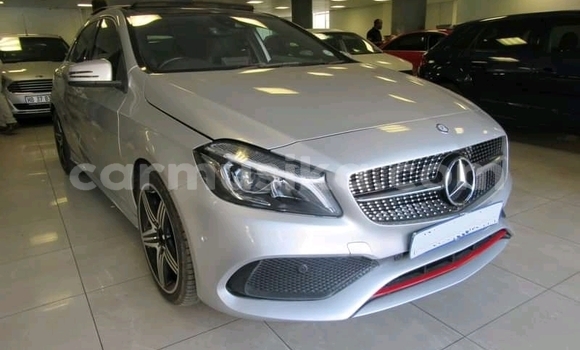 Nunua Ilio tumika Mercedes‒Benz C–Class Fedha Gari ndani ya Beitbridge nchini Matabeleland Kusini Nunua Ilio tumika Mercedes‒Benz C–Class Fedha Gari ndani ya Beitbridge nchini Matabeleland Kusini