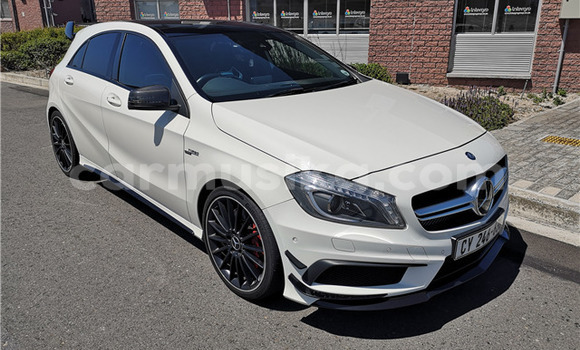 Tenga Tsaru Mercedes‒Benz A-klasse AMG Chena Mota in Beitbridge in Matabeleland South Tenga Tsaru Mercedes‒Benz A-klasse AMG Chena Mota in Beitbridge in Matabeleland South