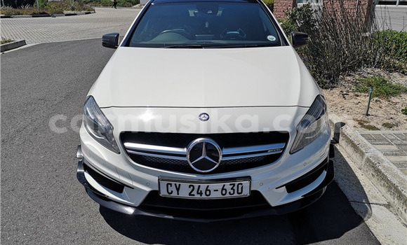 Tenga Tsaru Mercedes‒Benz A-klasse AMG Chena Mota in Beitbridge in Matabeleland South Tenga Tsaru Mercedes‒Benz A-klasse AMG Chena Mota in Beitbridge in Matabeleland South