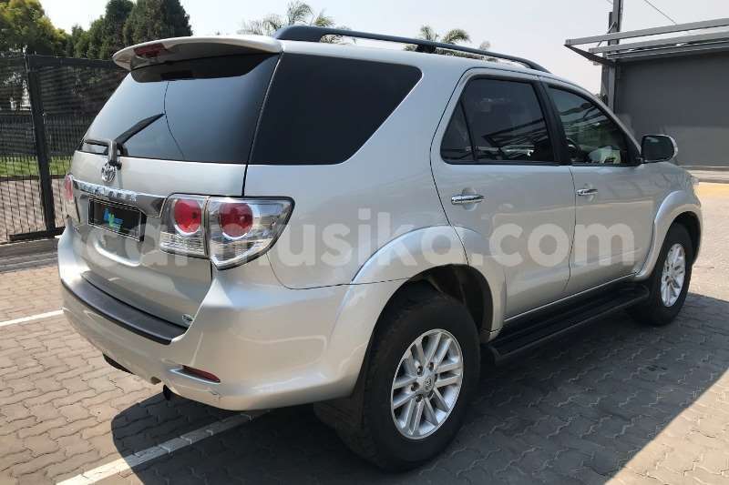 Big with watermark toyota fortuner matabeleland south beitbridge 9584