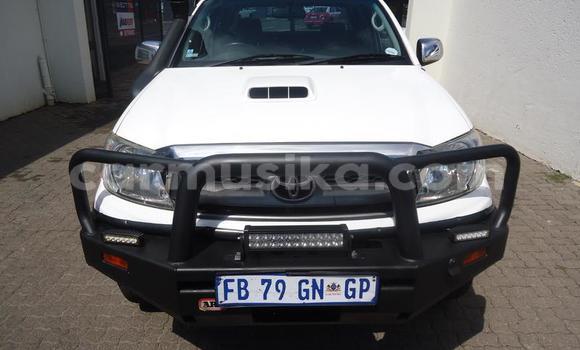 Acheter Occasion Voiture Toyota Hilux Blanc à Beitbridge, Matabeleland South Acheter Occasion Voiture Toyota Hilux Blanc à Beitbridge, Matabeleland South