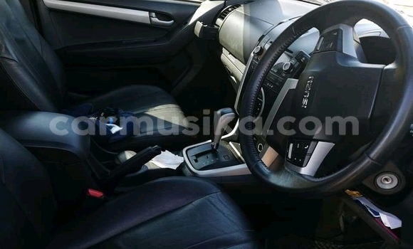 Tenga Tsaru Isuzu KB Chena Mota in Beitbridge in Matabeleland South Tenga Tsaru Isuzu KB Chena Mota in Beitbridge in Matabeleland South