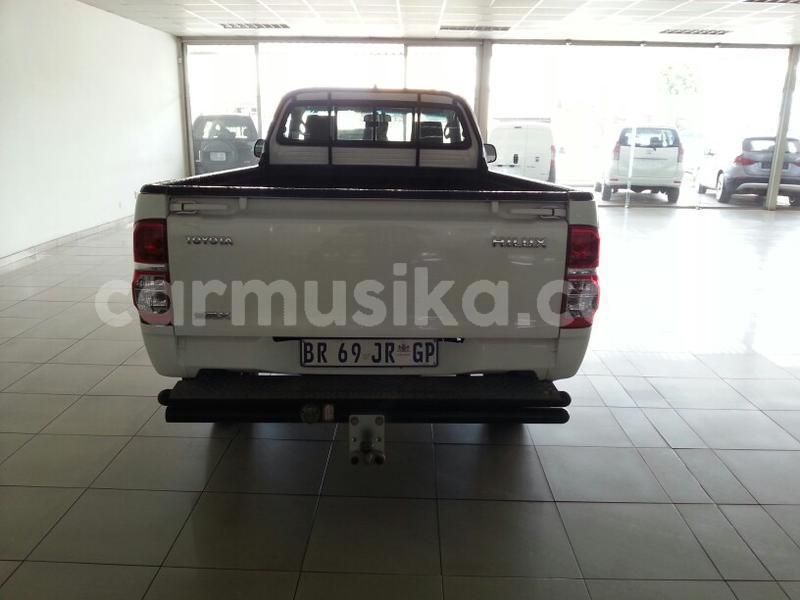 Big with watermark toyota hilux matabeleland south beitbridge 9594