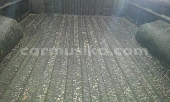 Tenga Tsaru Toyota Hilux Chena Mota in Beitbridge in Matabeleland South Tenga Tsaru Toyota Hilux Chena Mota in Beitbridge in Matabeleland South