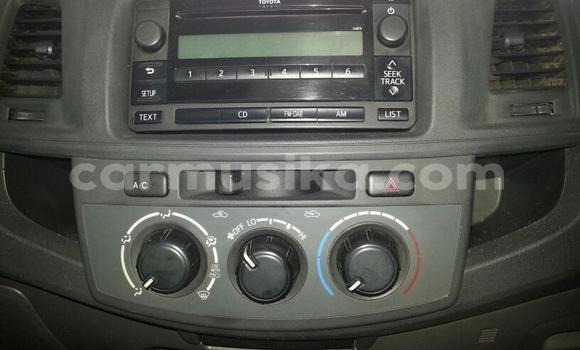 Tenga Tsaru Toyota Hilux Chena Mota in Beitbridge in Matabeleland South Tenga Tsaru Toyota Hilux Chena Mota in Beitbridge in Matabeleland South