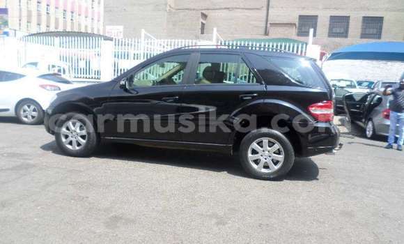 Tenga Tsaru Mercedes‒Benz ML–Class Nhema Mota in Beitbridge in Matabeleland South Tenga Tsaru Mercedes‒Benz ML–Class Nhema Mota in Beitbridge in Matabeleland South