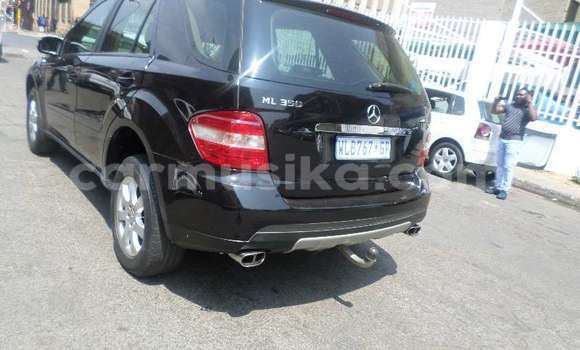 Tenga Tsaru Mercedes‒Benz ML–Class Nhema Mota in Beitbridge in Matabeleland South Tenga Tsaru Mercedes‒Benz ML–Class Nhema Mota in Beitbridge in Matabeleland South
