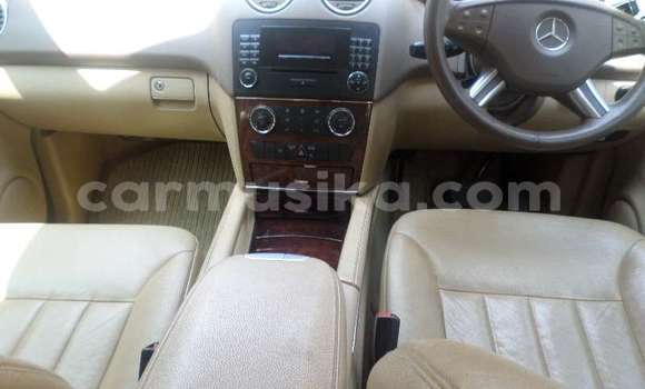 Tenga Tsaru Mercedes‒Benz ML–Class Nhema Mota in Beitbridge in Matabeleland South Tenga Tsaru Mercedes‒Benz ML–Class Nhema Mota in Beitbridge in Matabeleland South