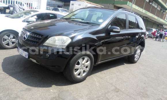 Tenga Tsaru Mercedes‒Benz ML–Class Nhema Mota in Beitbridge in Matabeleland South Tenga Tsaru Mercedes‒Benz ML–Class Nhema Mota in Beitbridge in Matabeleland South